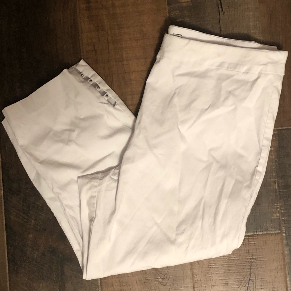 👖Counterparts Stretch White Dress Capris👖